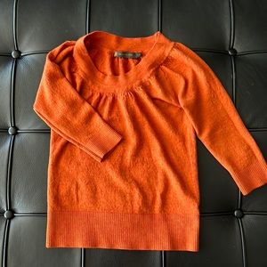 Quarter sleeve sweater